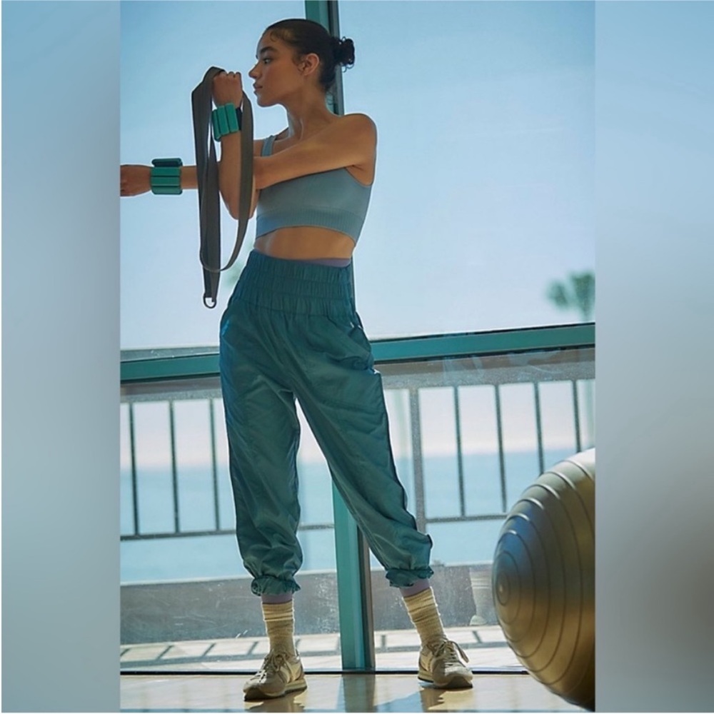 Free People movement teal lightweight The way home track pants joggers size smal